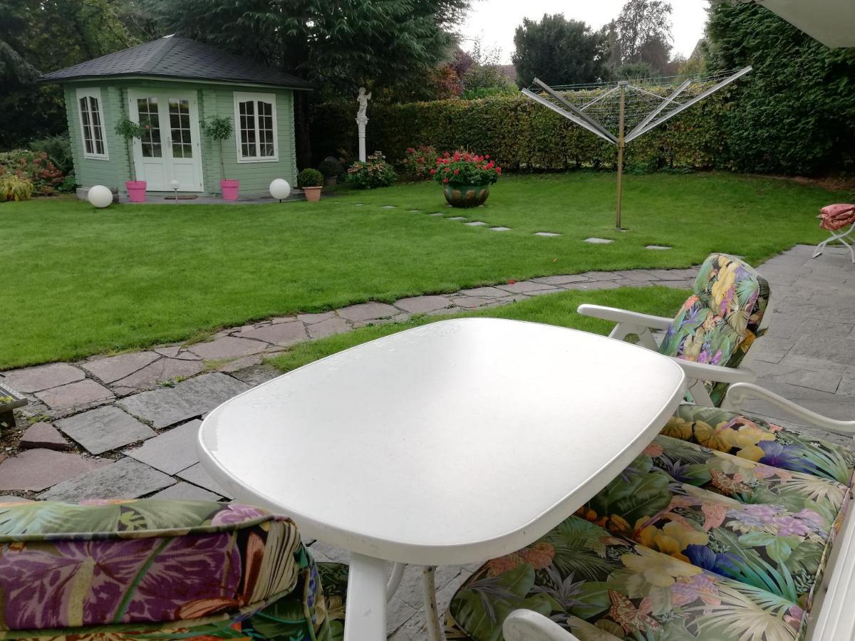 Exklusive Lage - Mit Schoenem Garten - Haemmerle Yellow Apartment