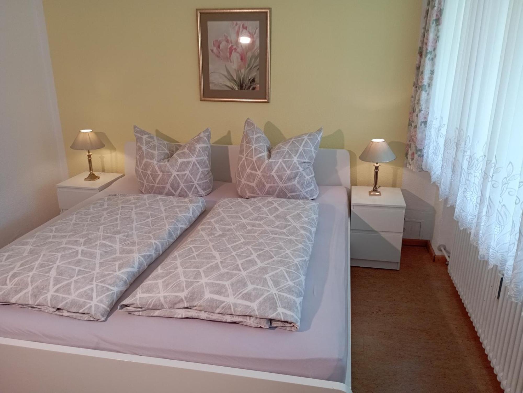 Apartment Exklusive Lage - Mit Schoenem Garten - Haemmerle Yellow *